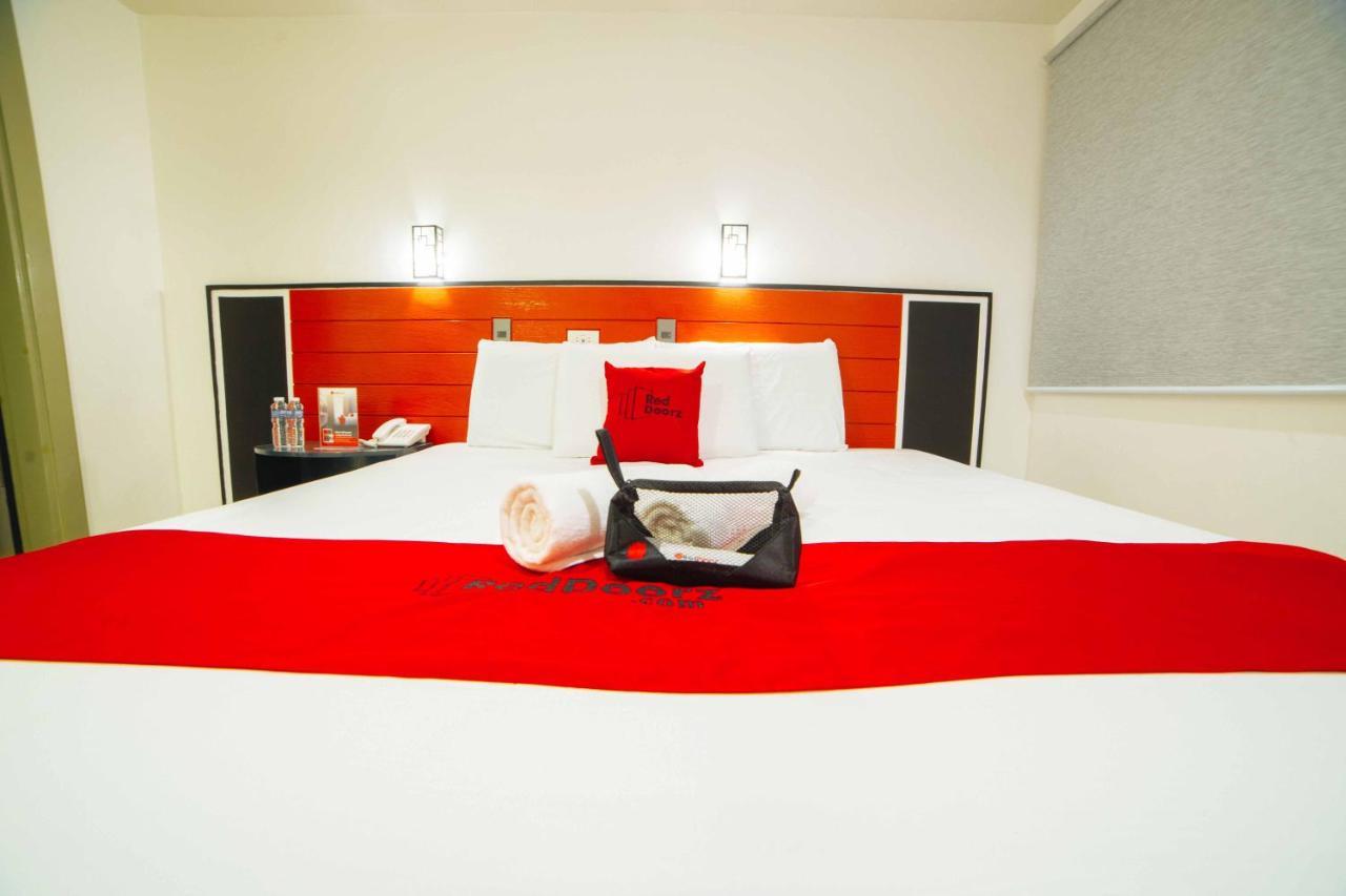 Davao City Reddoorz Plus Near San Pedro Cathedral מראה חיצוני תמונה