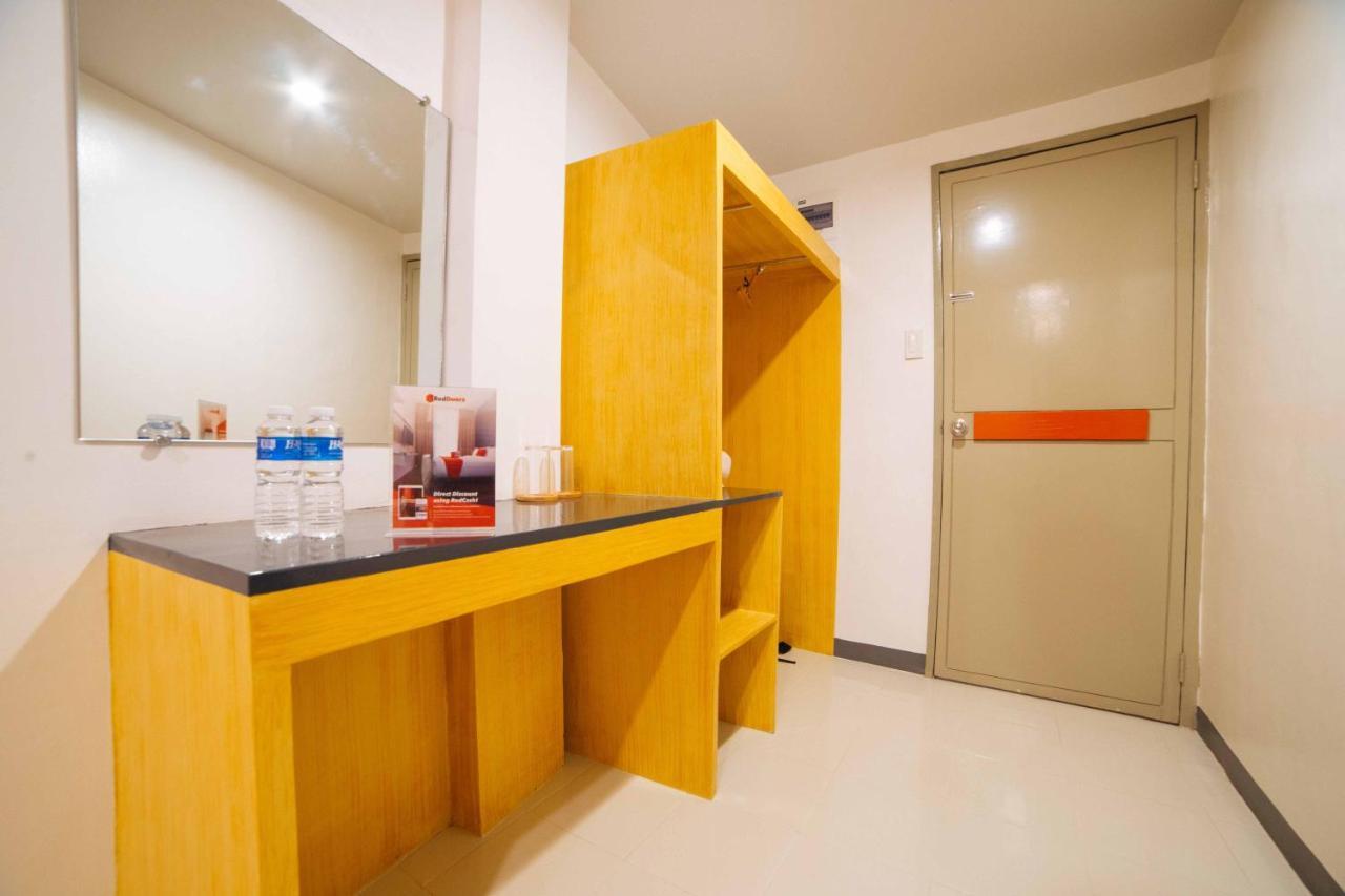 Davao City Reddoorz Plus Near San Pedro Cathedral מראה חיצוני תמונה