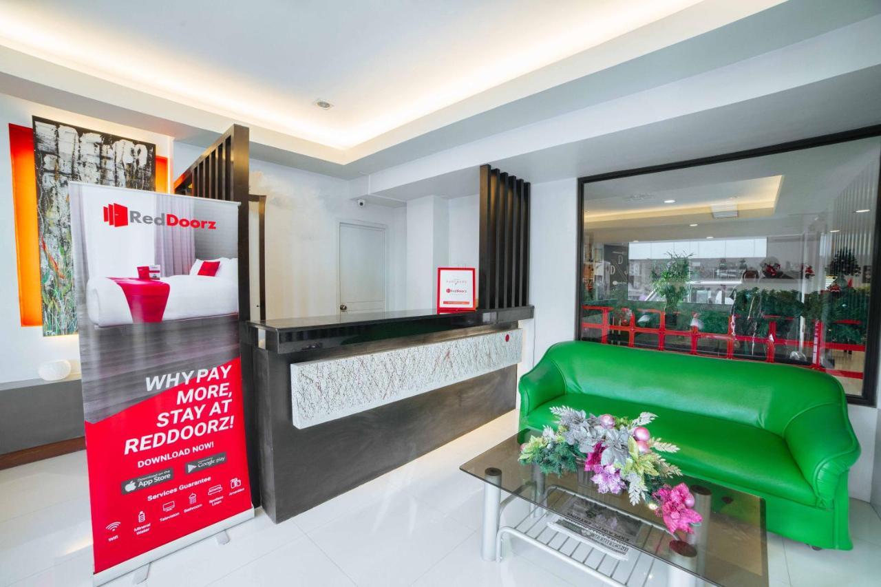 Davao City Reddoorz Plus Near San Pedro Cathedral מראה חיצוני תמונה